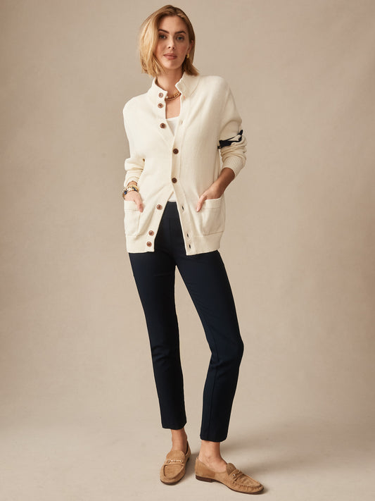 Model wearing J.McLaughlin Masie pants in winter navy made with Amelia cloth.