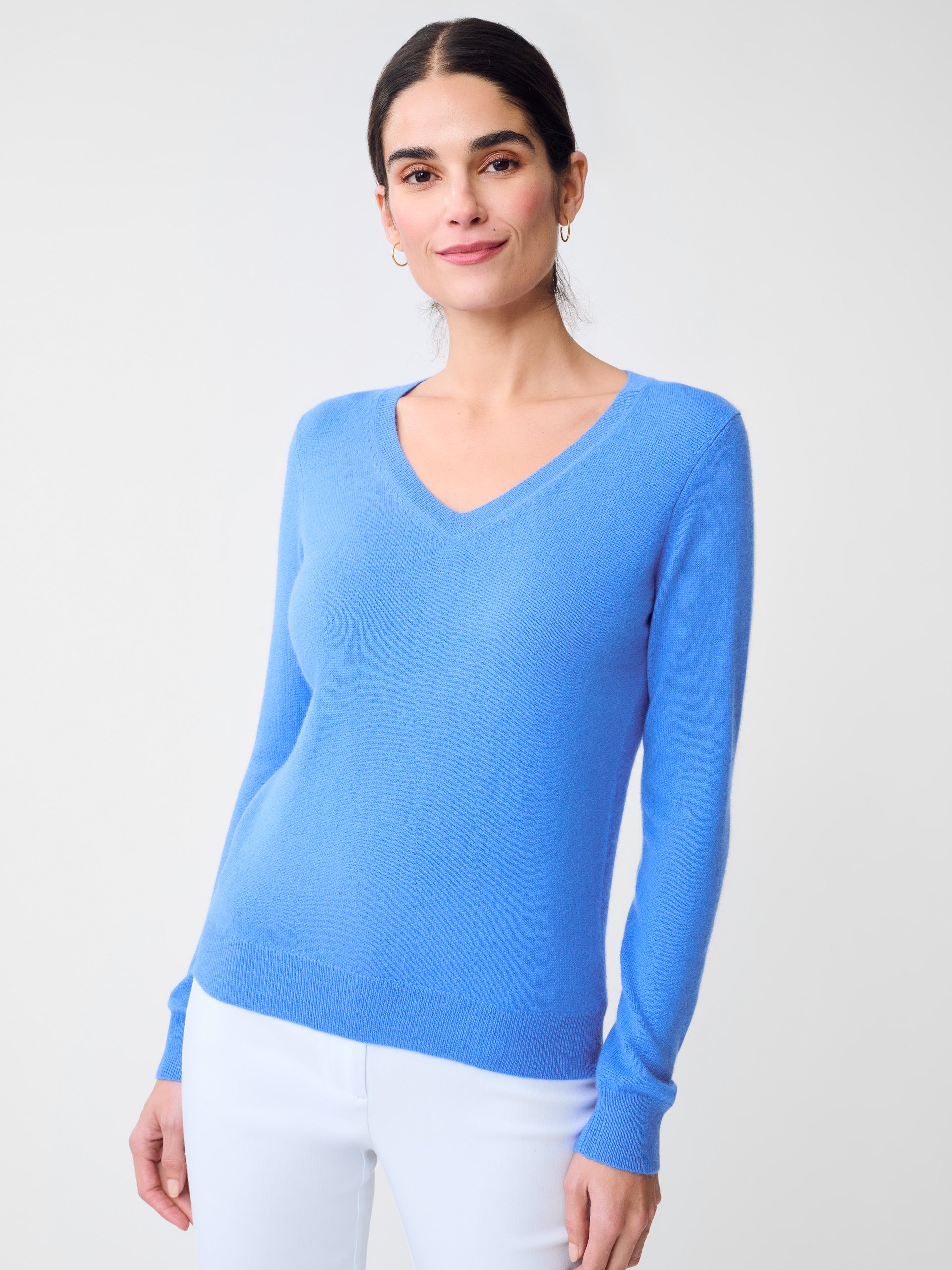 J.McLaughlin Maye sweater in JMC Blue made with Cashmere. 