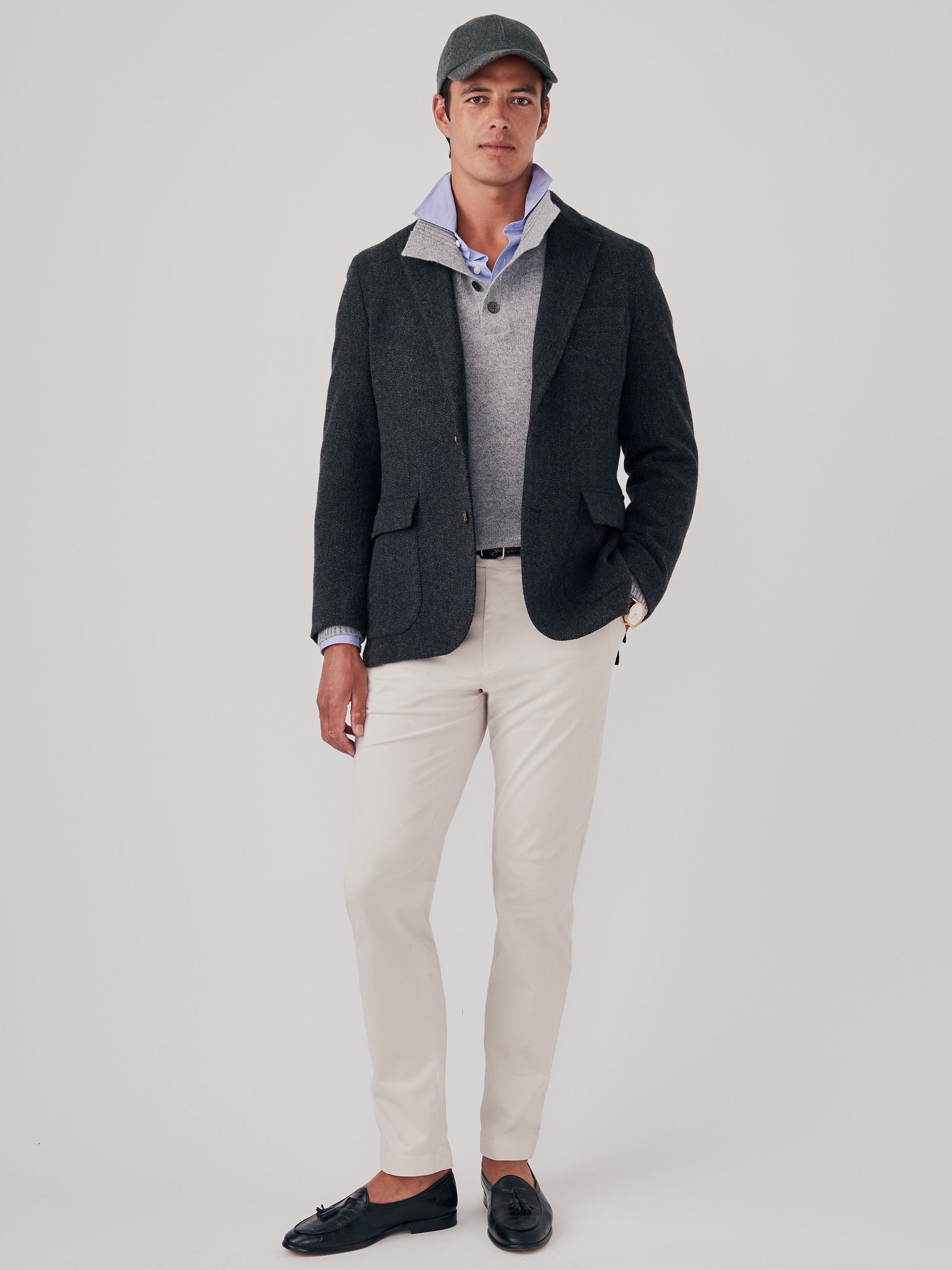 J.McLaughlin McCown sport coat in charcoal/grey made with wool.