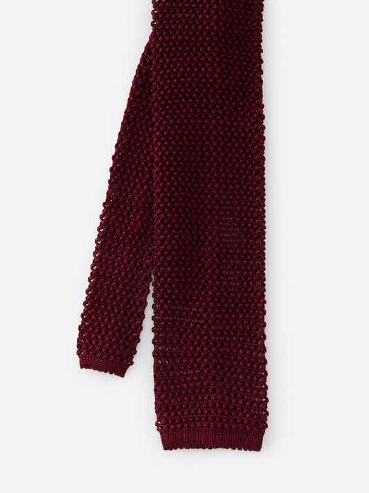 J.McLaughlin silk knit tie in burgundy made with silk.