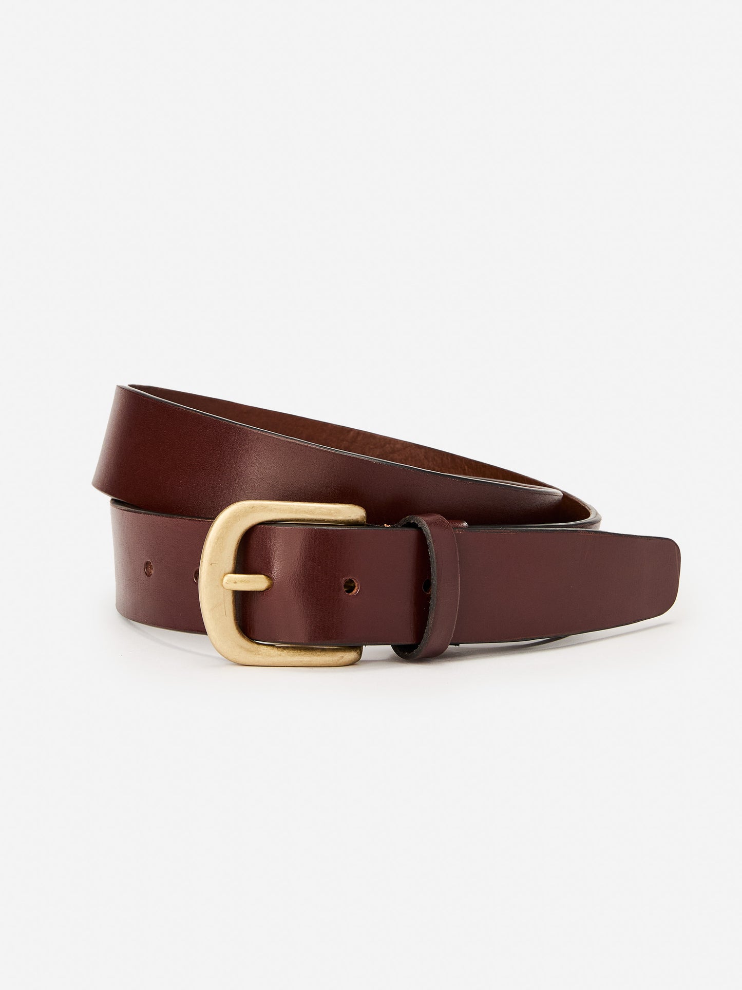 J.McLaughlin Men's Tuscan Leather belt in brown made with leather.