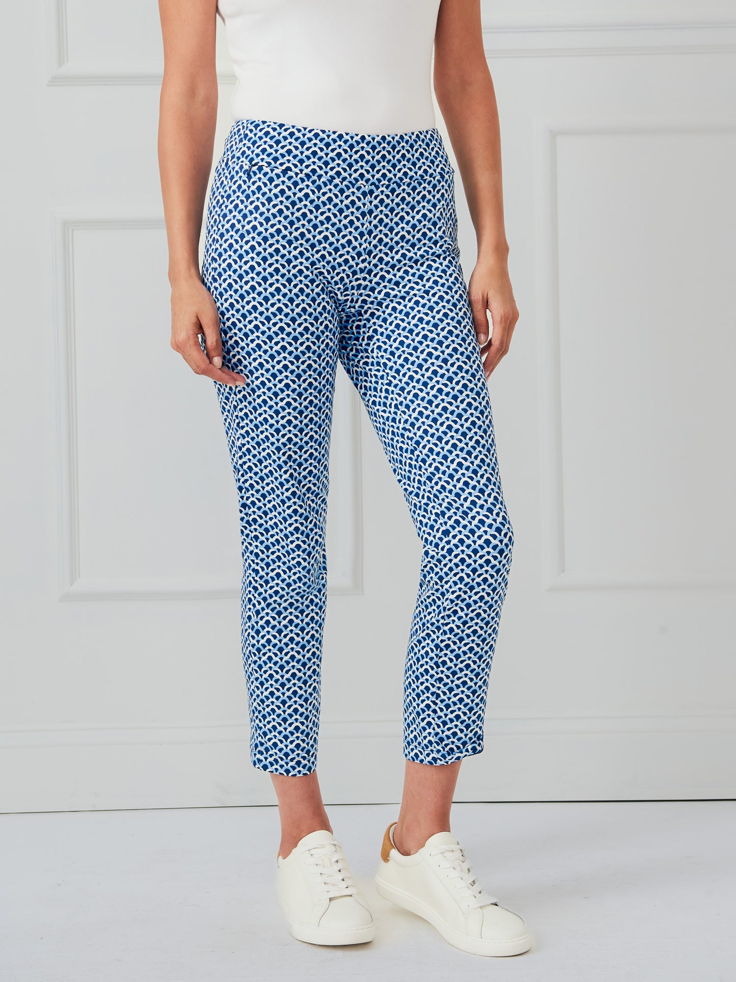 J.McLaughlin Newport pants in navy/light blue made with catalina cloth. 