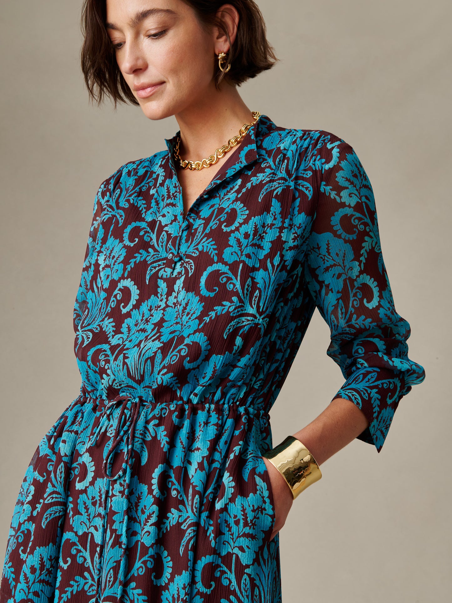 Hannah Silk Chiffon Dress in Windsor Vine