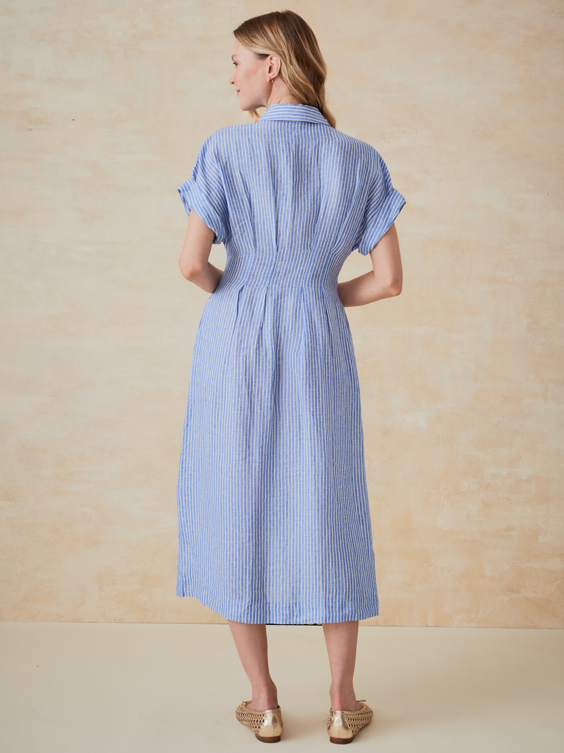 J.McLaughlin Ondine dress in blue/white made with linen. 