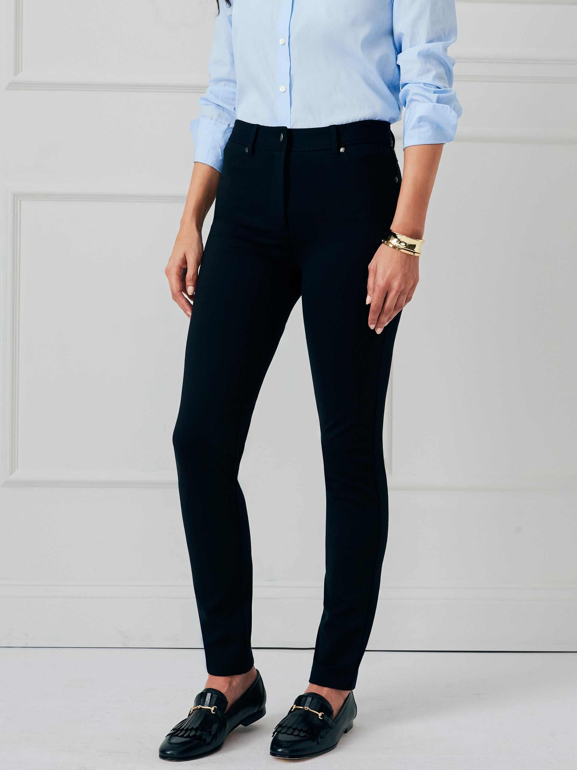 J.McLaughlin Rebecca pants in black made with bainbridge cloth. 