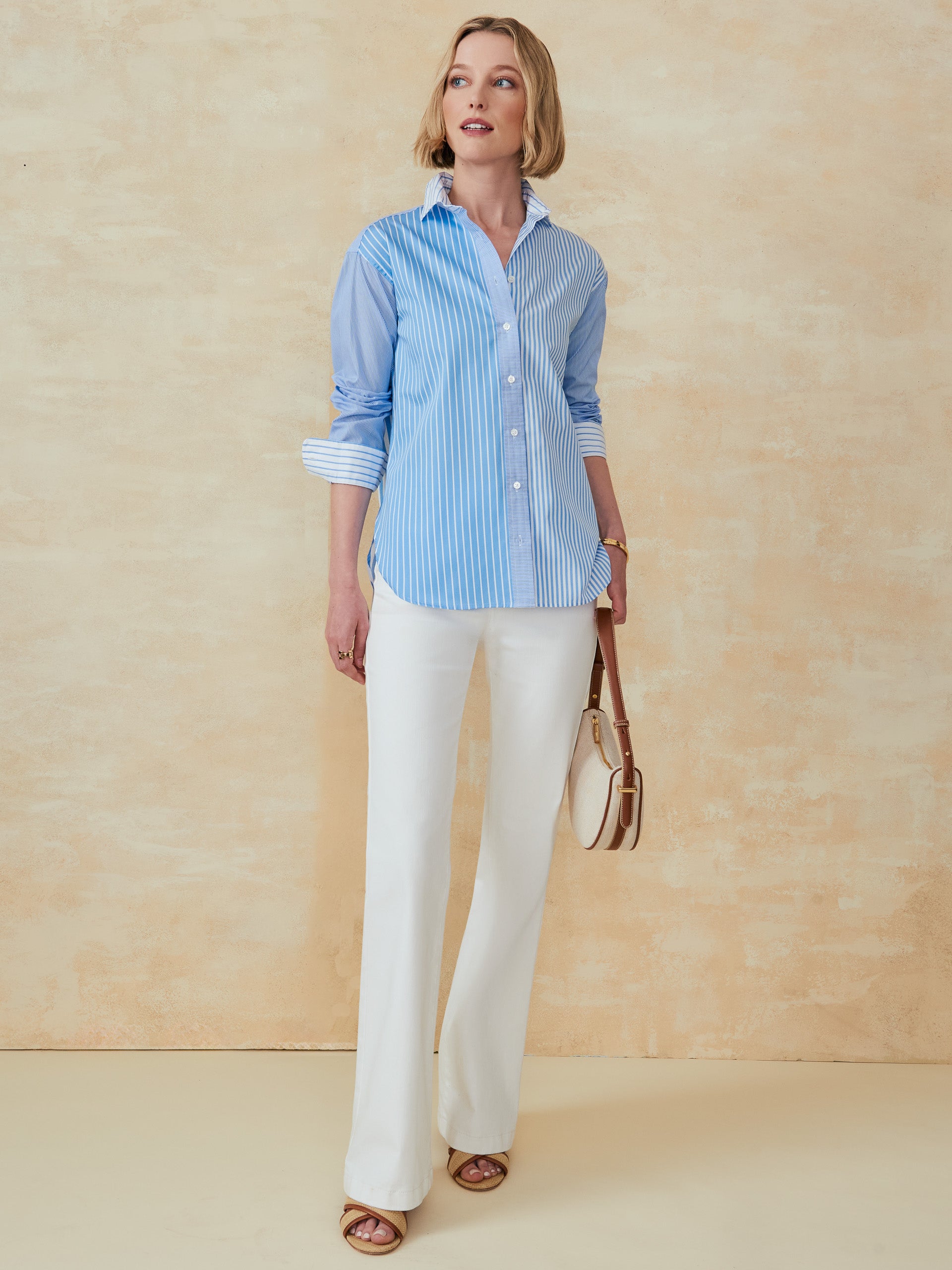 J.McLaughlin Reggie shirt in light blue/white made with cotton. 