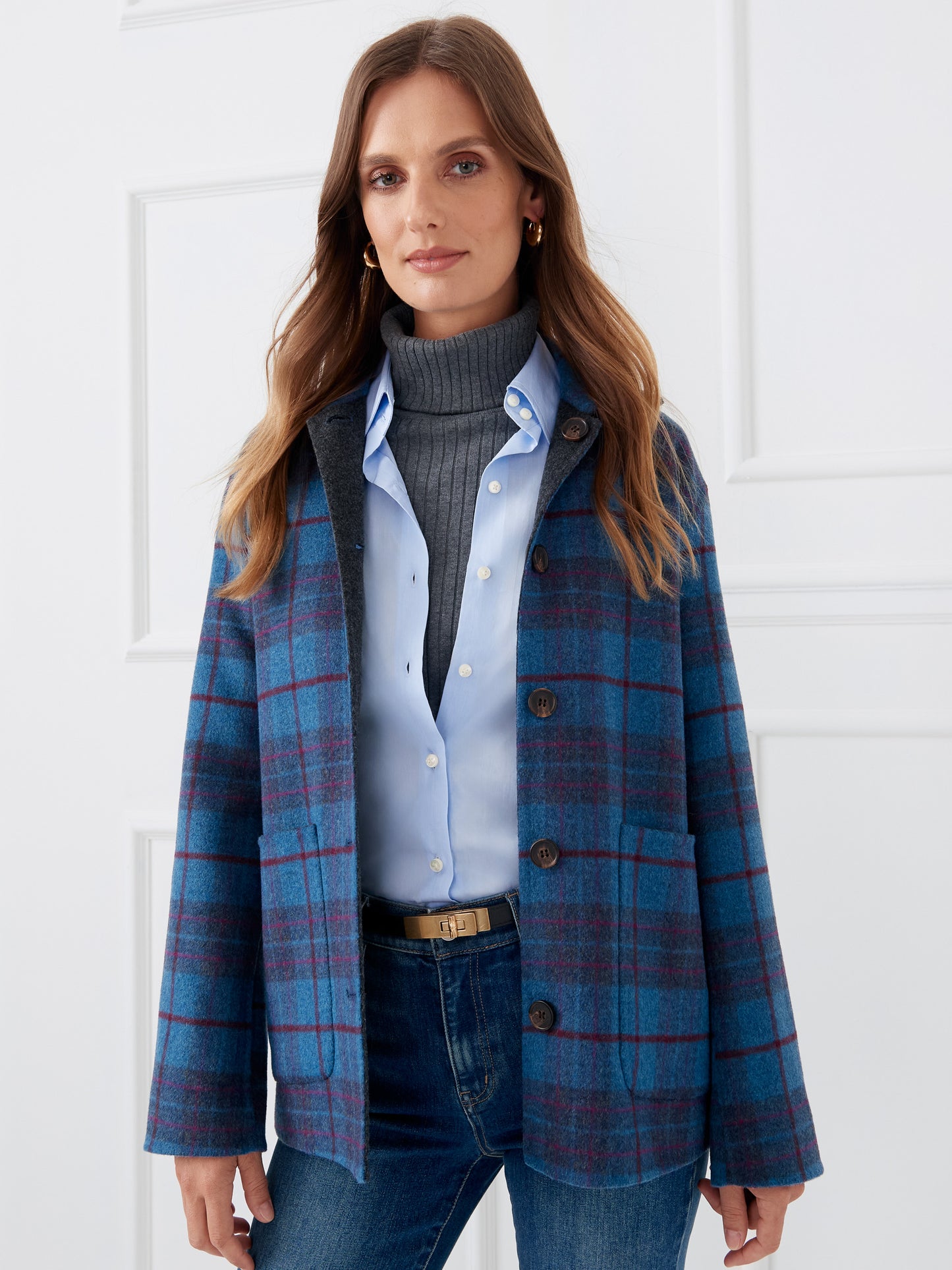 J.McLaughlin Reid coat in charcoal made with wool. 