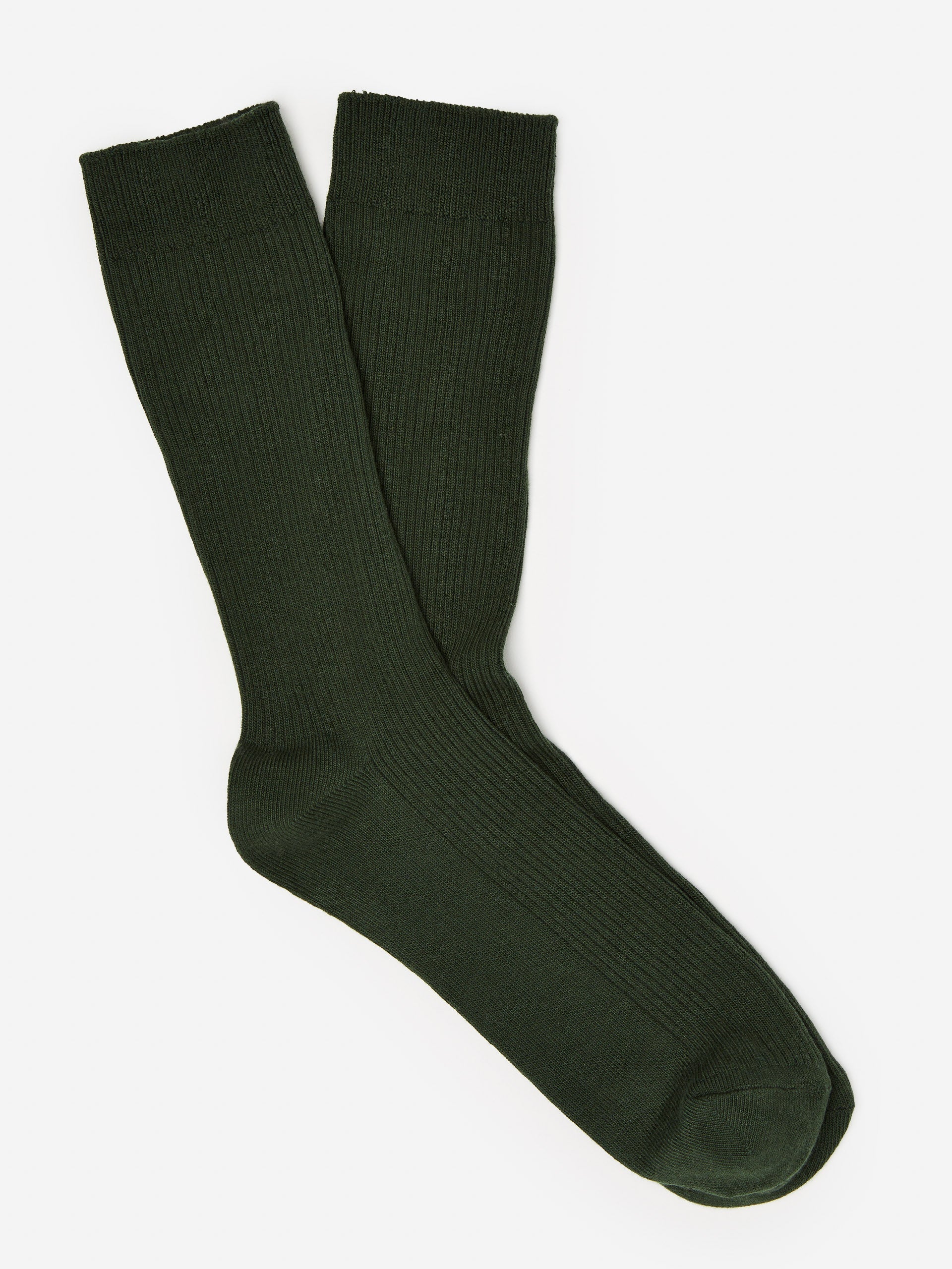 J.McLaughlin Ribbed socks in olive made with cotton.