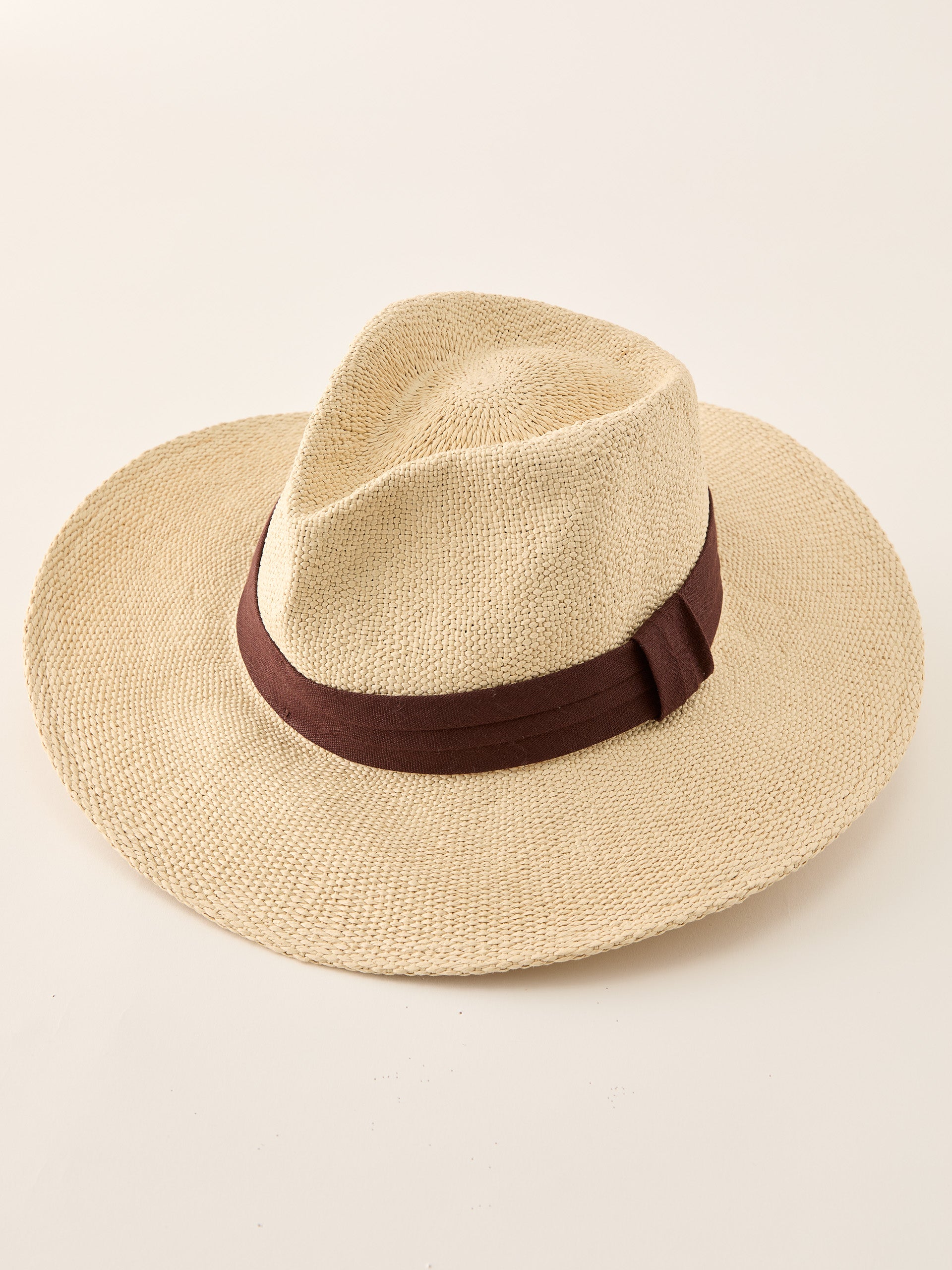 J.McLaughlin Robert hat in Natural/Brown made with Raffia. 
