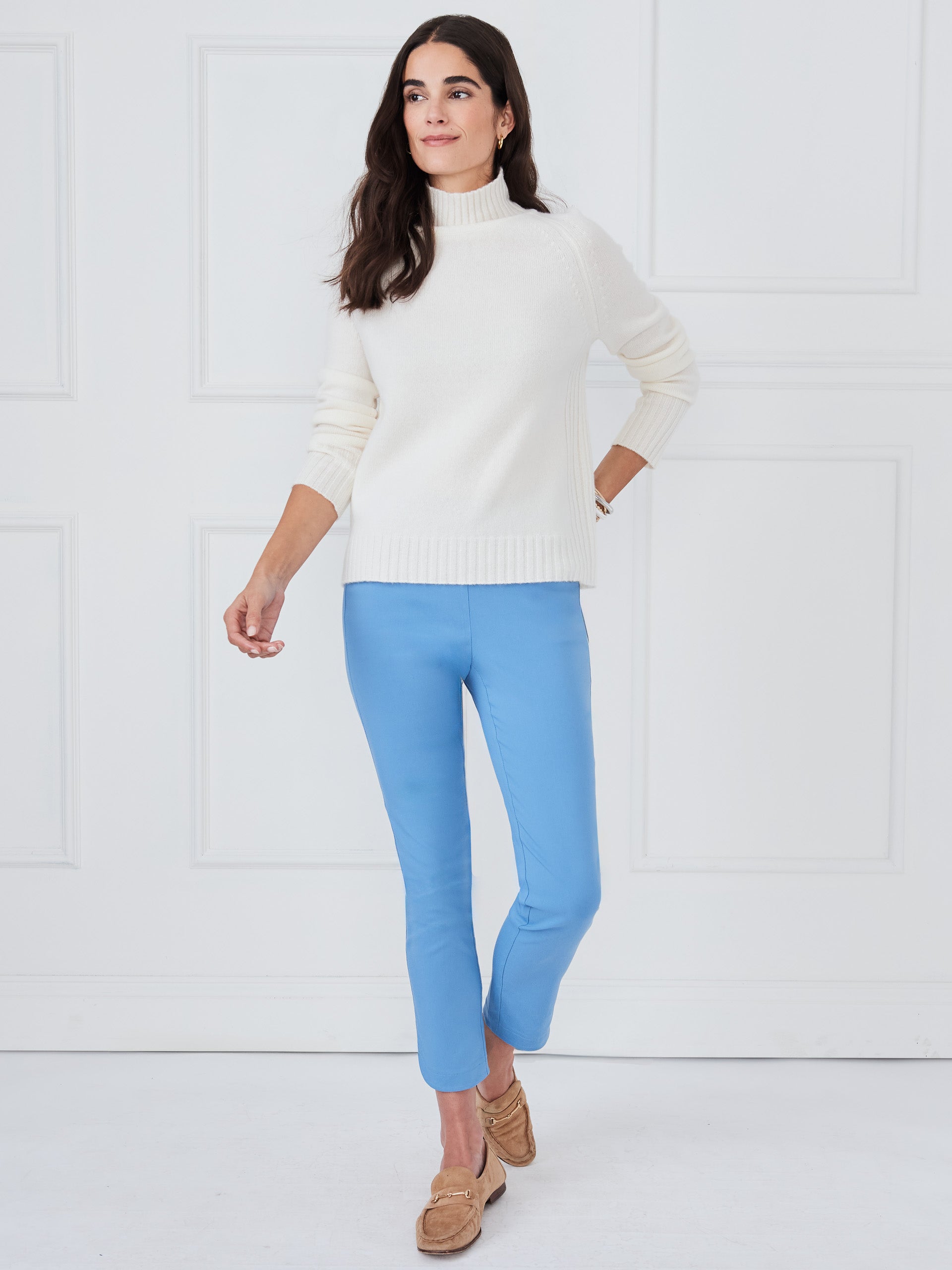 J.McLaughlin Romilly pants in ash blue made with amelia cloth.