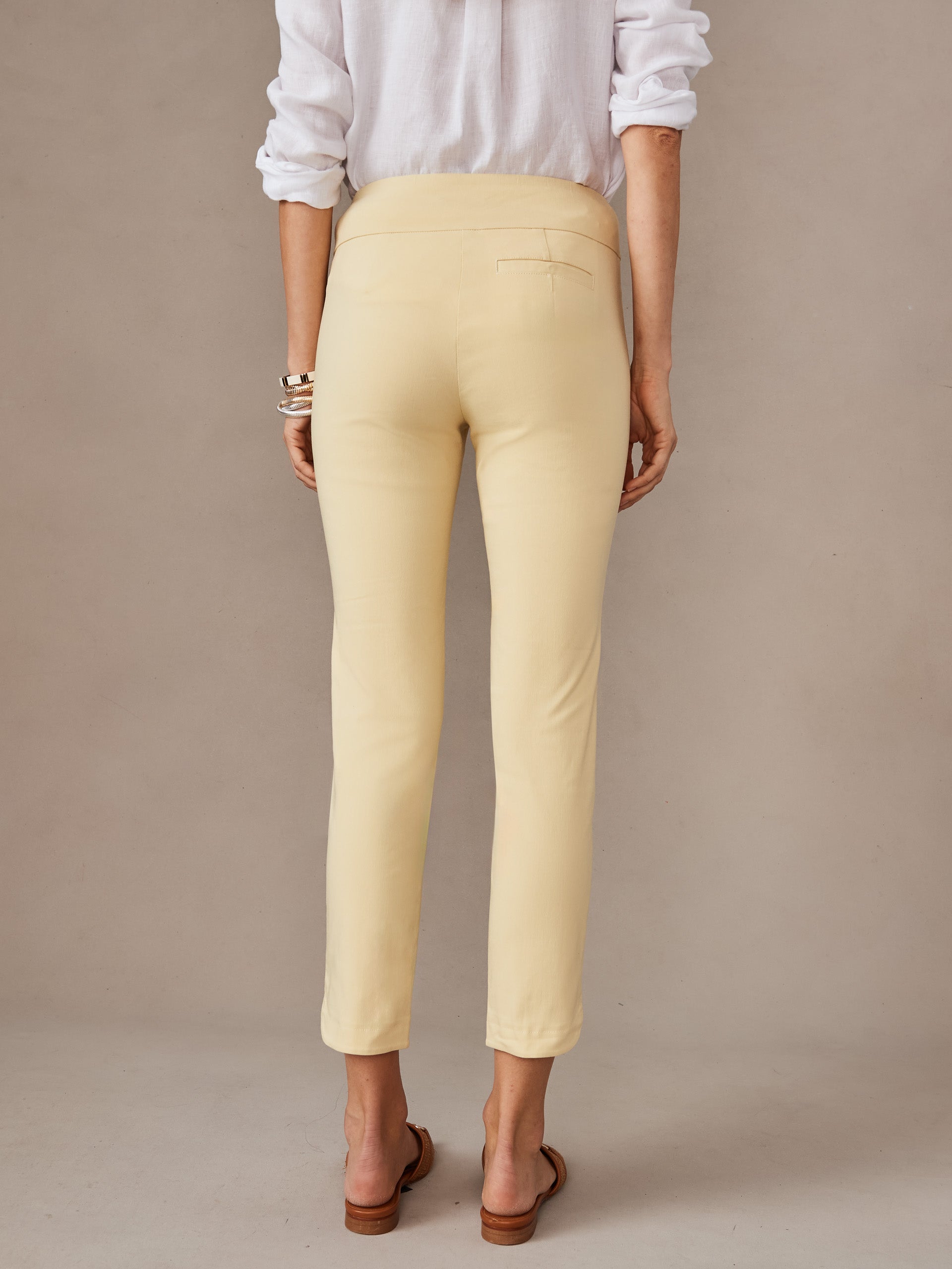 J.McLaughlin Romilly pants in creamt yellow made with amelia cloth.