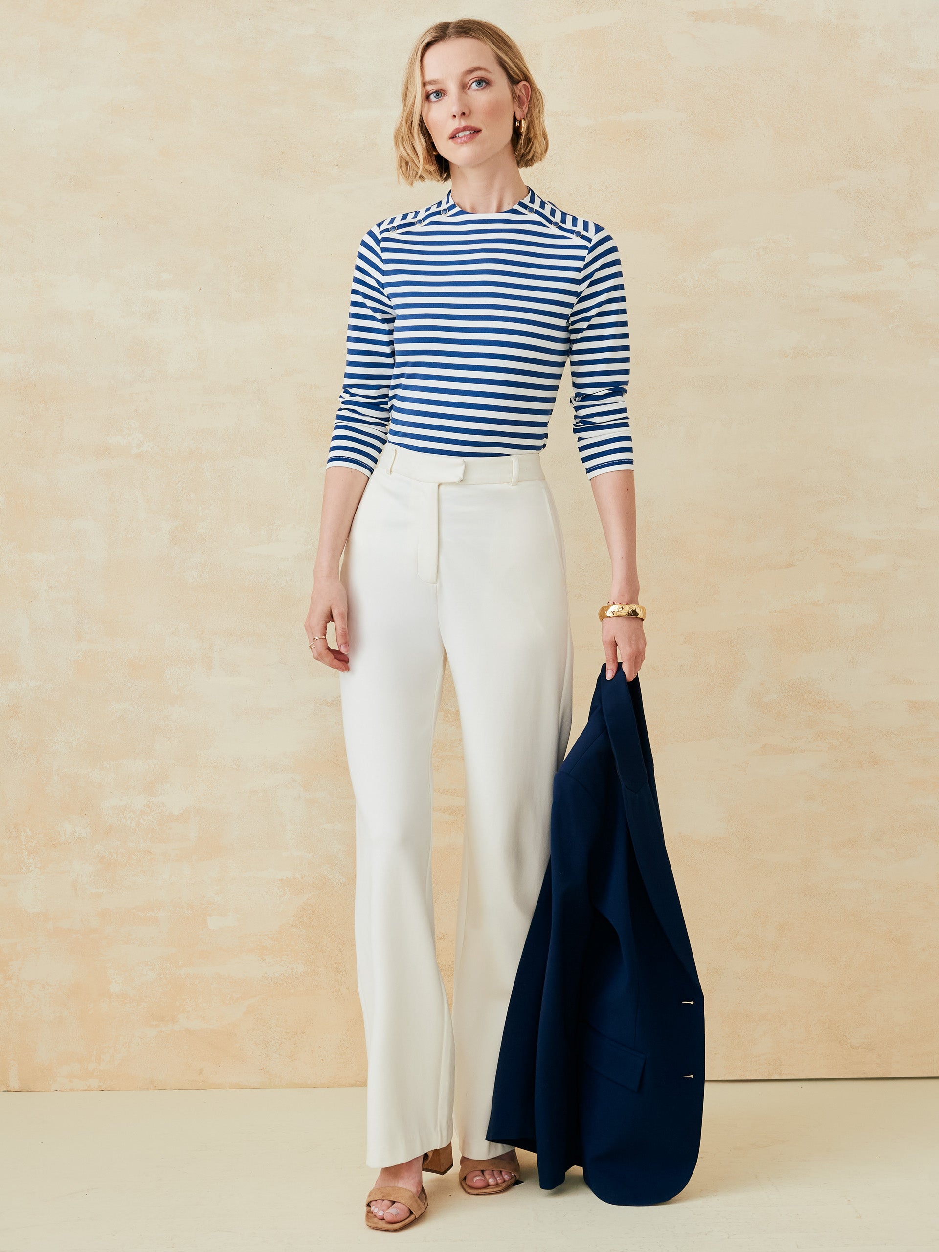 J.McLaughlin Rose top in white/light navy made with catalina cloth. 