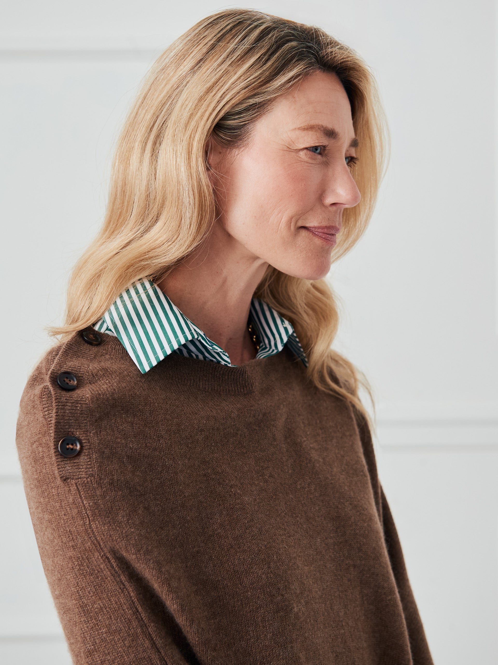 J.McLaughlin Saanvi poncho in coffee made with cashmere. 