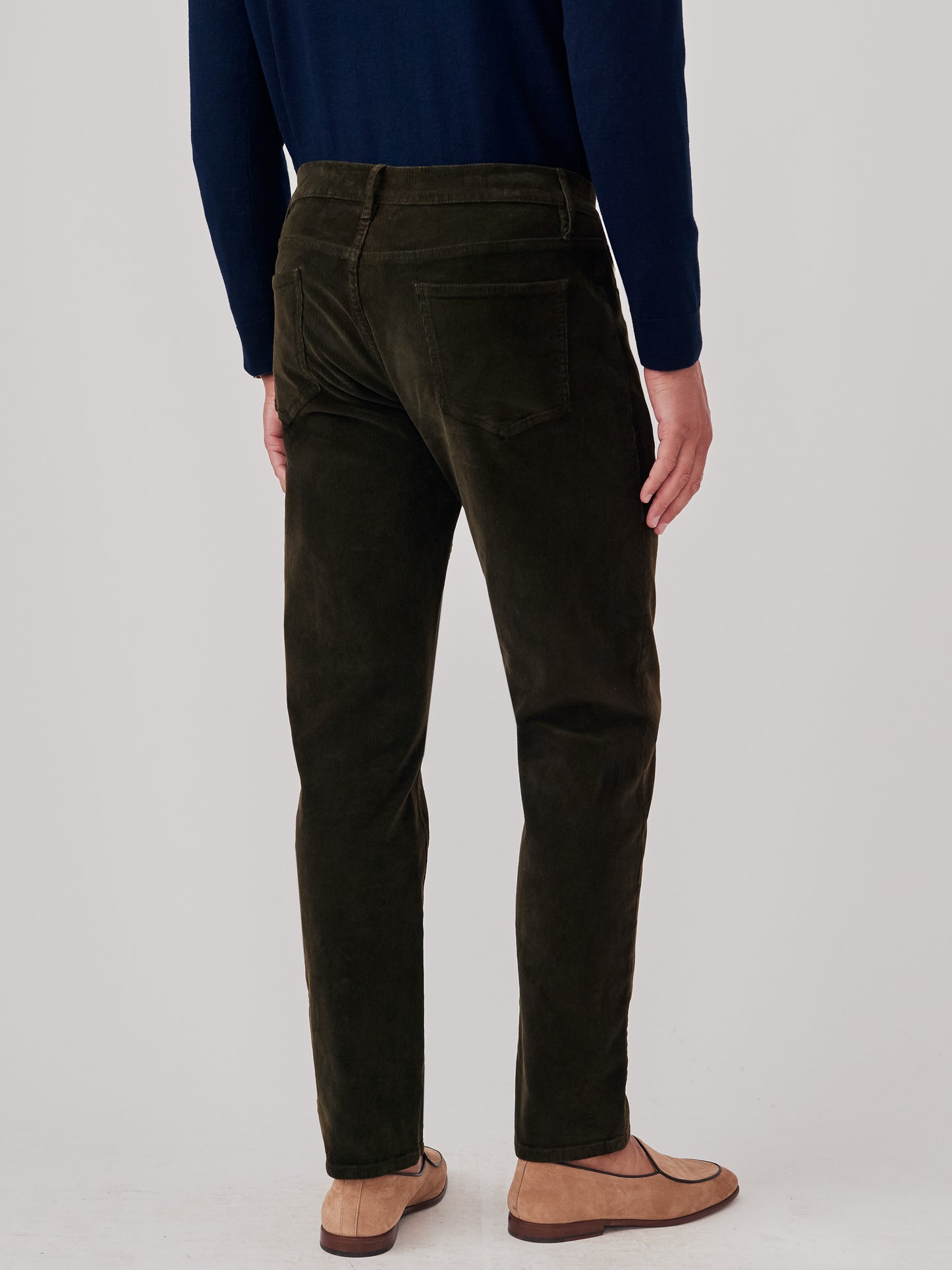J.McLaughlin Parker pants in olive made with cotton corduroy.