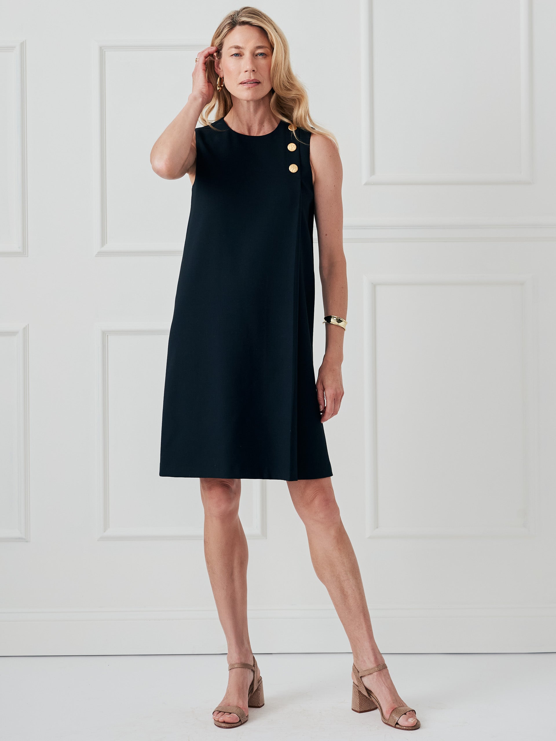 J.McLaughlin Shea dress in black/gray made with wool. 