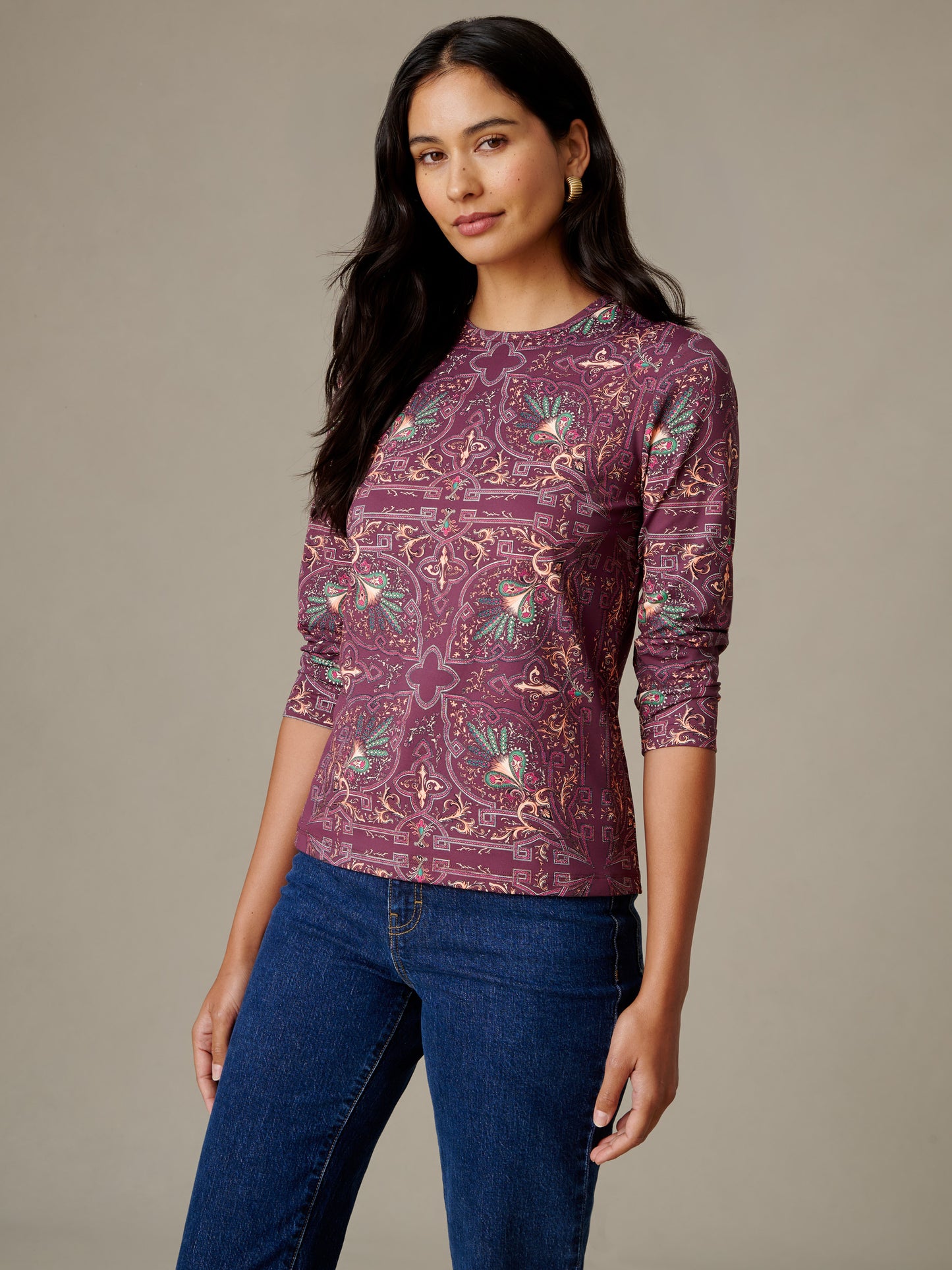 Signature Tee in Baroque Medallion