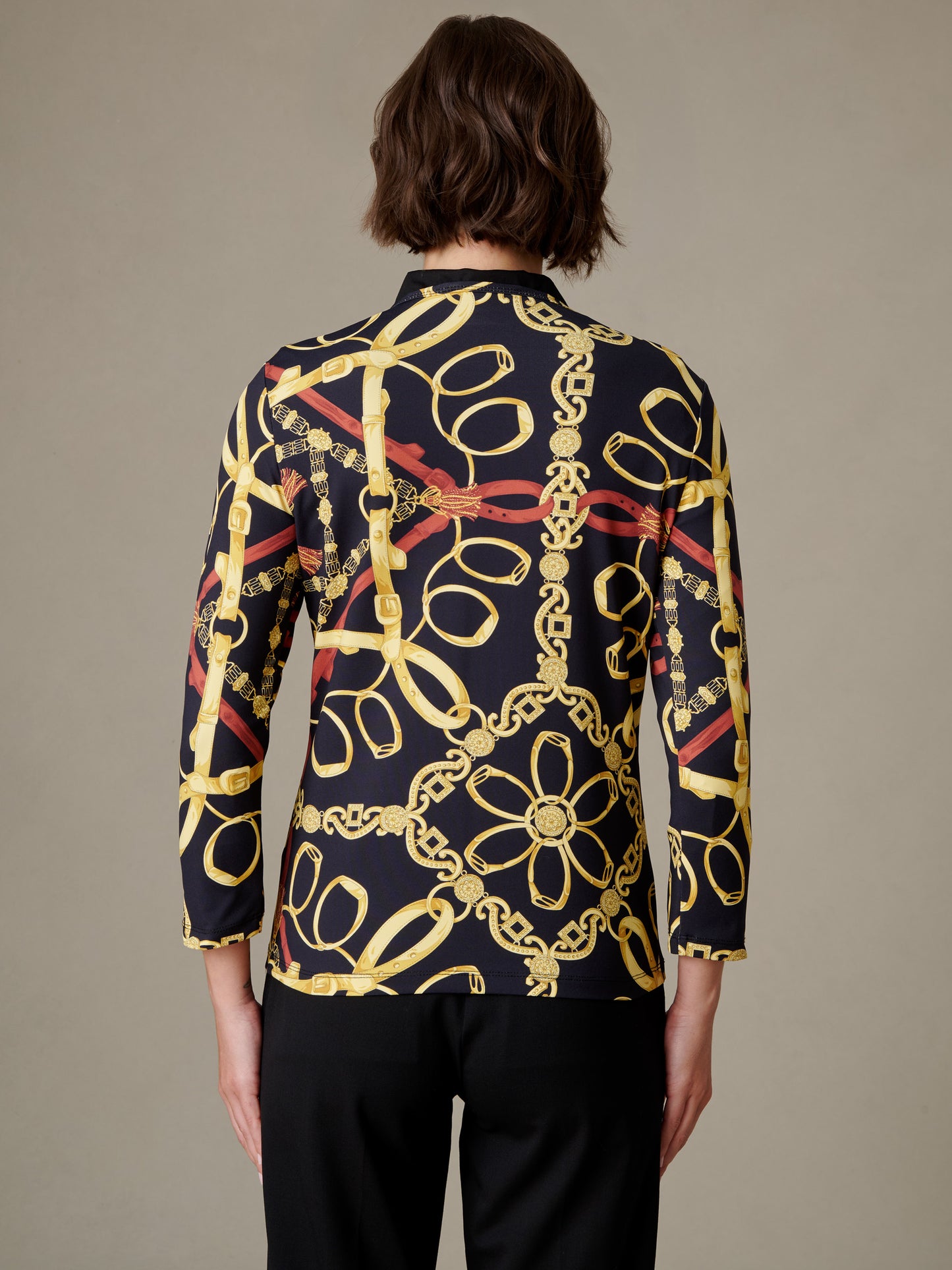 Signature Tee in Grand Heraldic Tassel