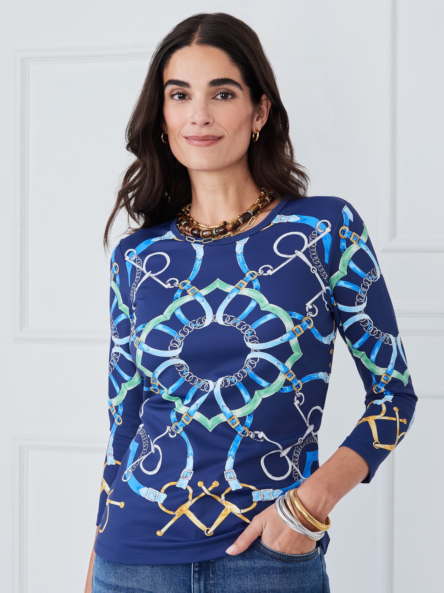 J.McLaughlin Signature tee in navy/green made with catalina cloth. 