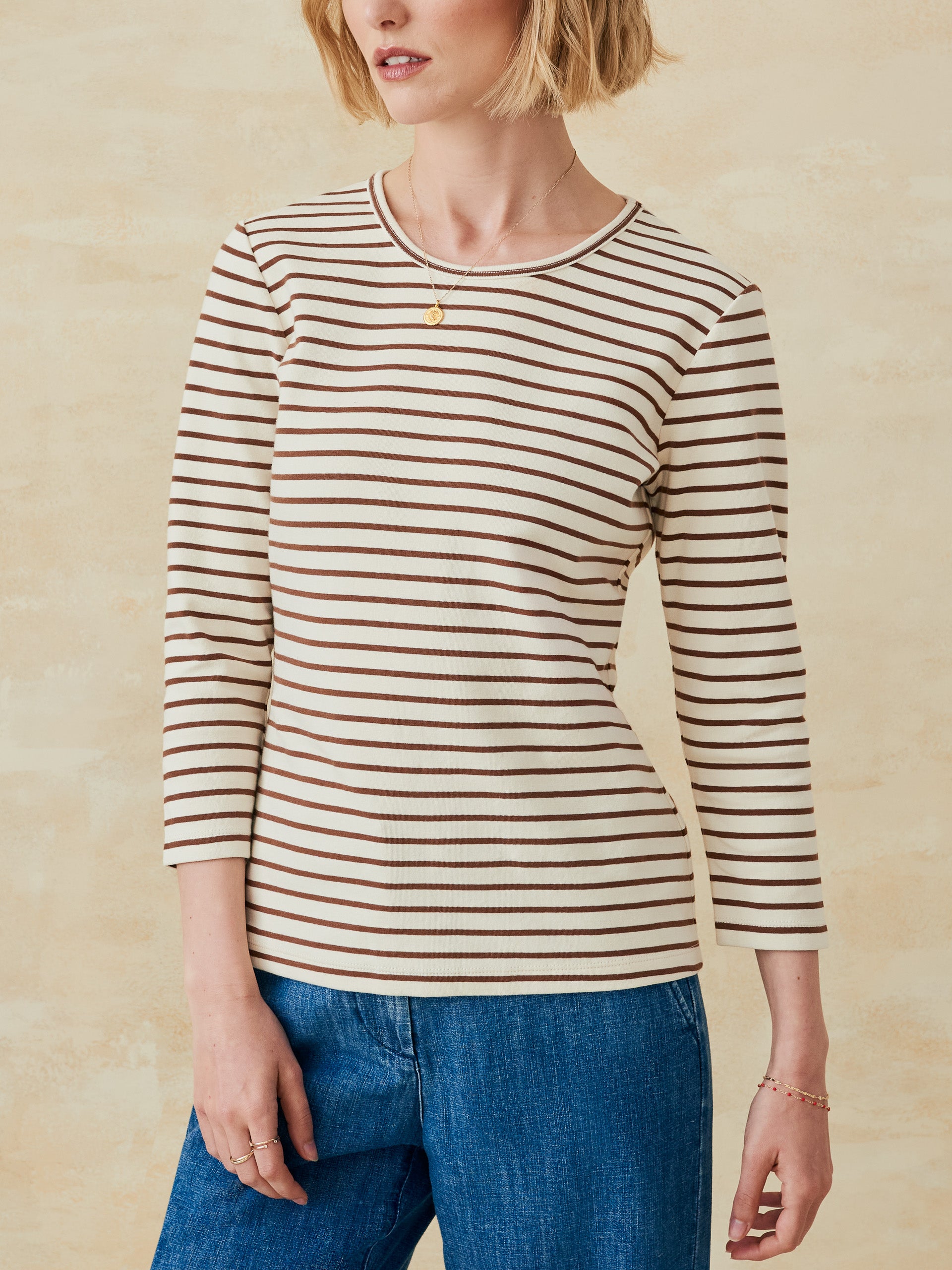 J.McLaughlin Sinclair Tee in brown/cream made with cotton. 