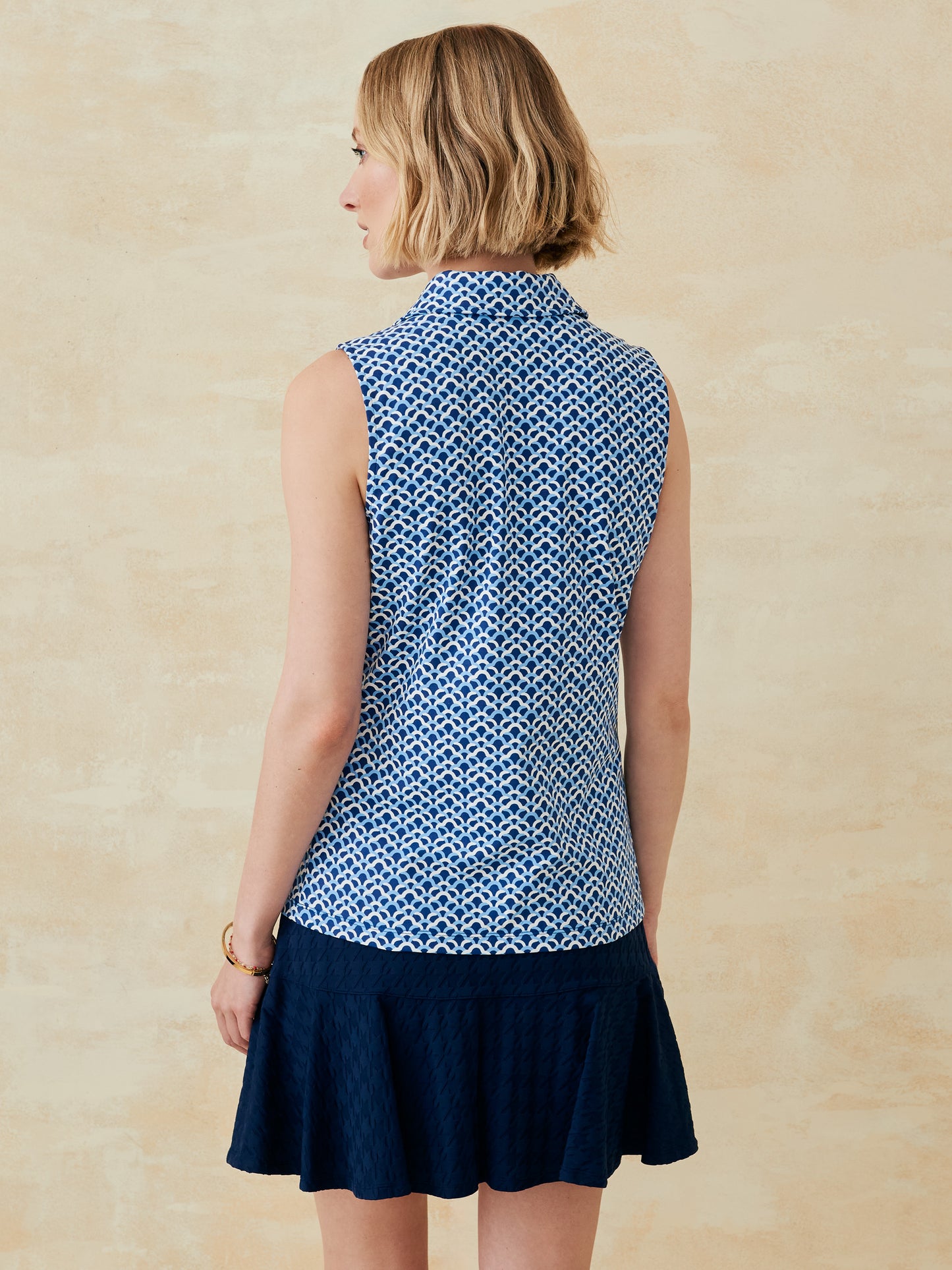 J.McLaughlin Skylar top in navy/light blue made with catalina cloth. 