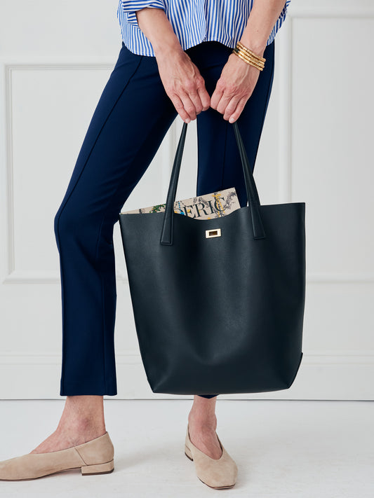 J.McLaughlin Dana Handbag in black made with leather. 
