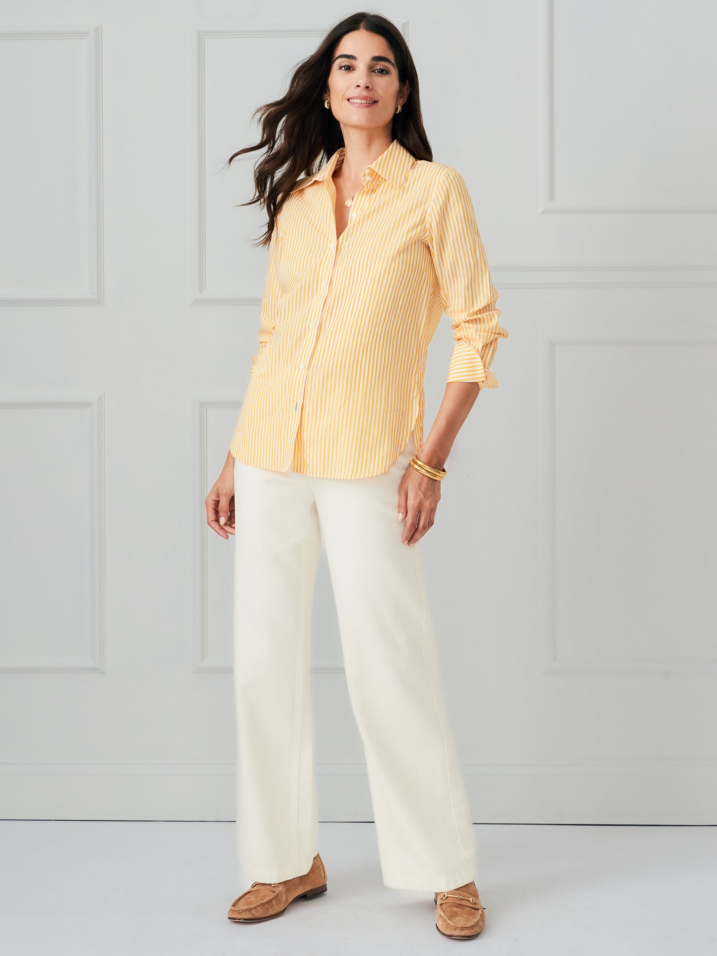 J.McLaughlin Sloane shirt in white/yellow made with cotton.