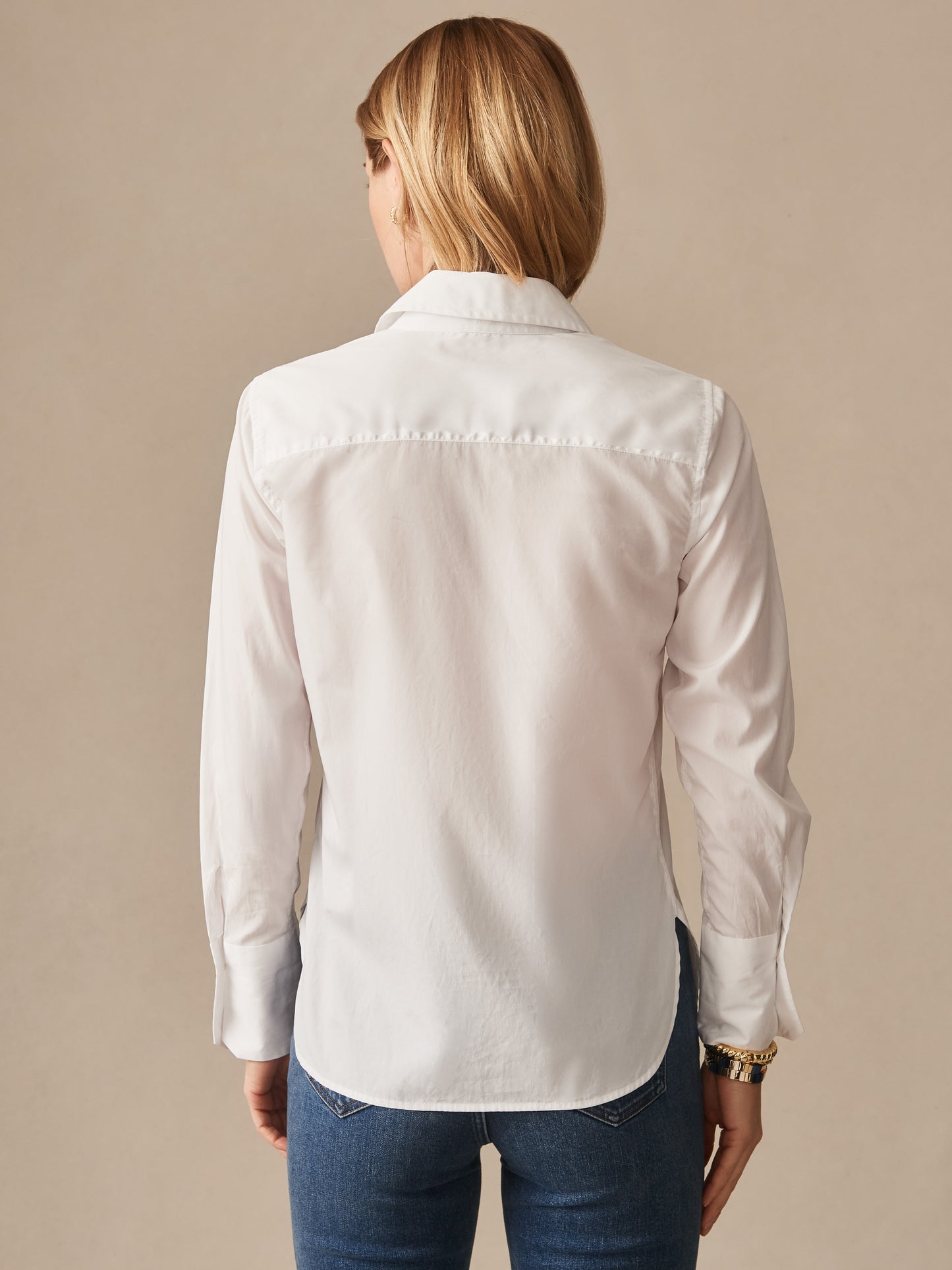 J.McLaughlin Sloane shirt in white made with cotton