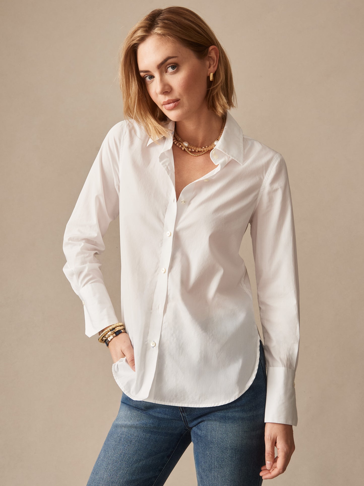 J.McLaughlin Sloane shirt in white made with cotton