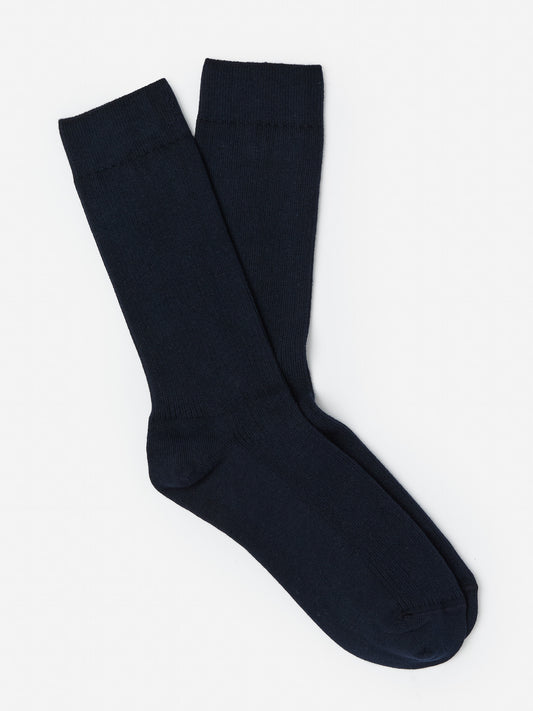 J.McLaughlin Ribbed socks in navy made with cotton. 