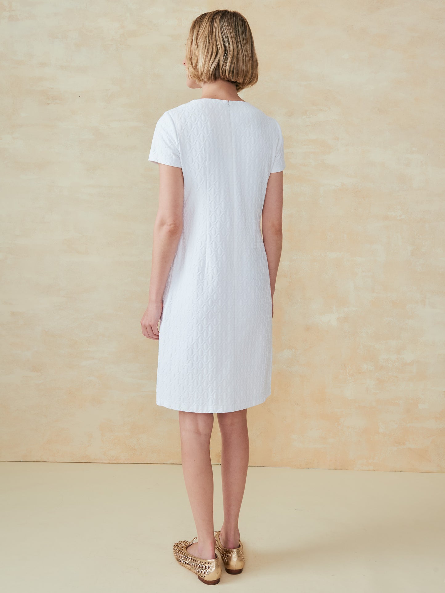 J.McLaughlin Talese dress in white made with catalina cloth. 
