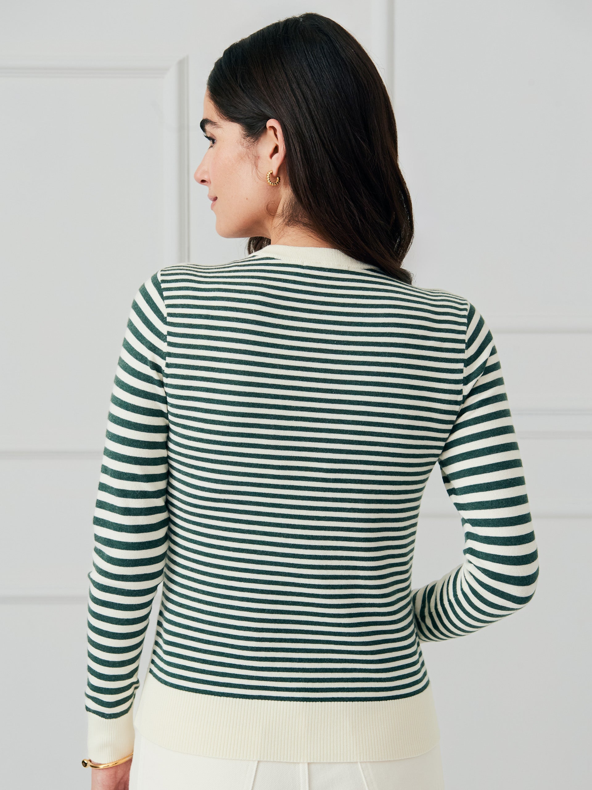 J.McLaughlin Tierney sweater in off white/dark green made with cotton/modal.