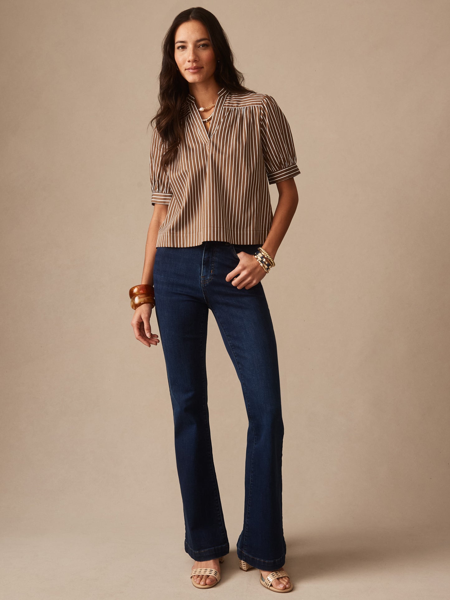 J.McLaughlin Turner blouse in brown/white made with cotton.