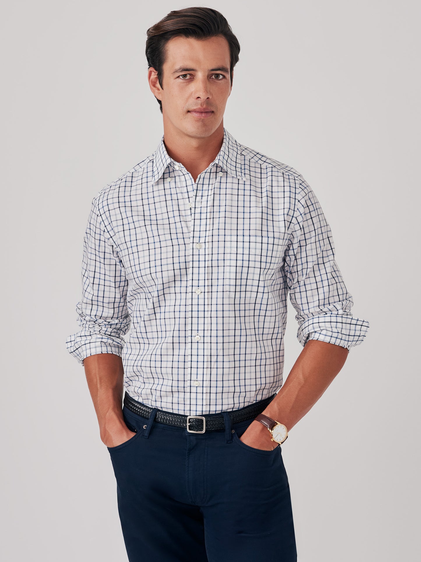 J.McLaughlin University shirt in navy/marine/ivory made with cotton.
