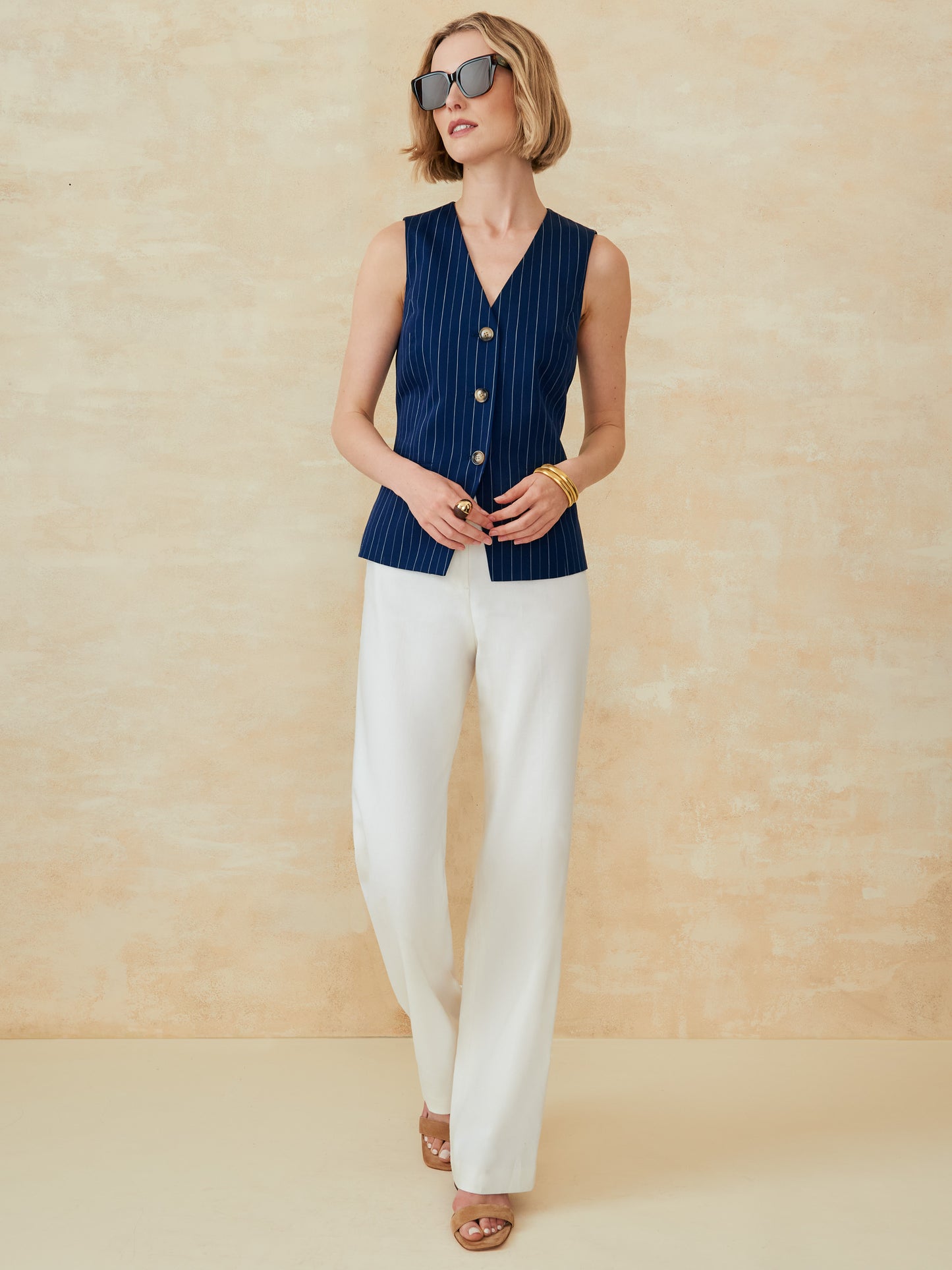 J.McLaughlin Darby vest in navy/white made with cotton. 
