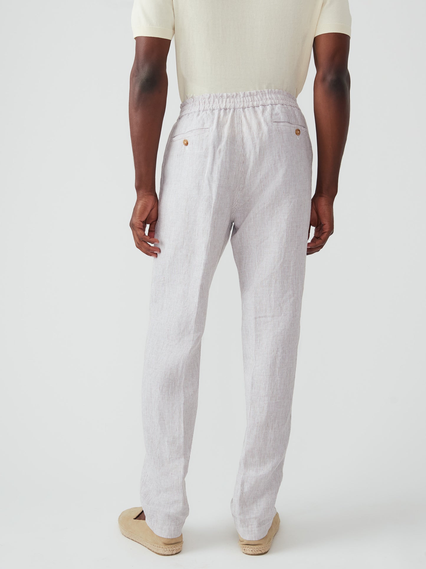 J.McLaughlin Callistair pants in white/beige made with linen. 