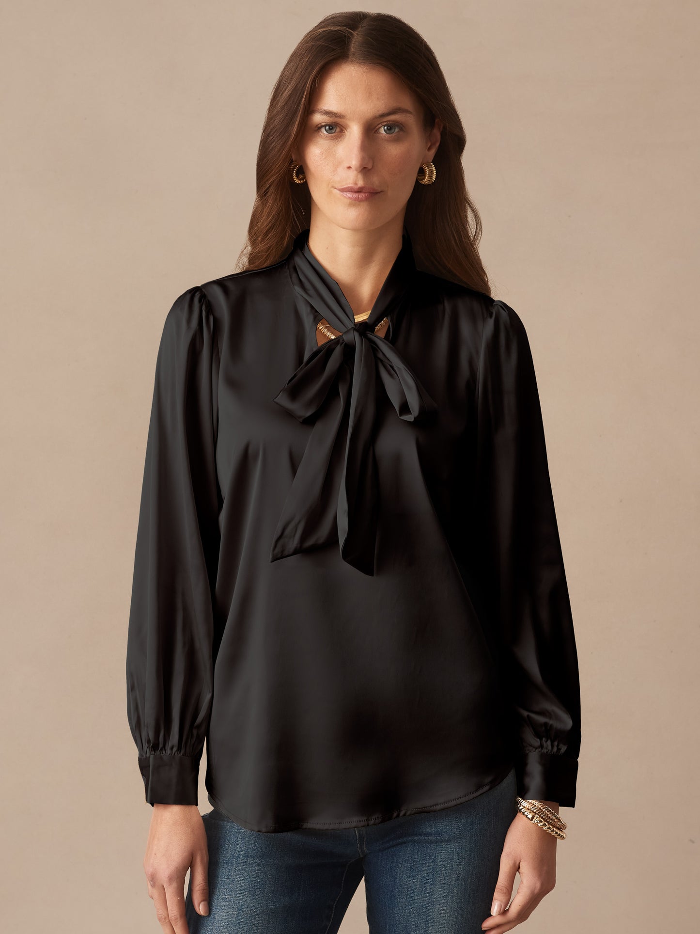 J.McLaughlin Vienna top in black made with stretch satin. 