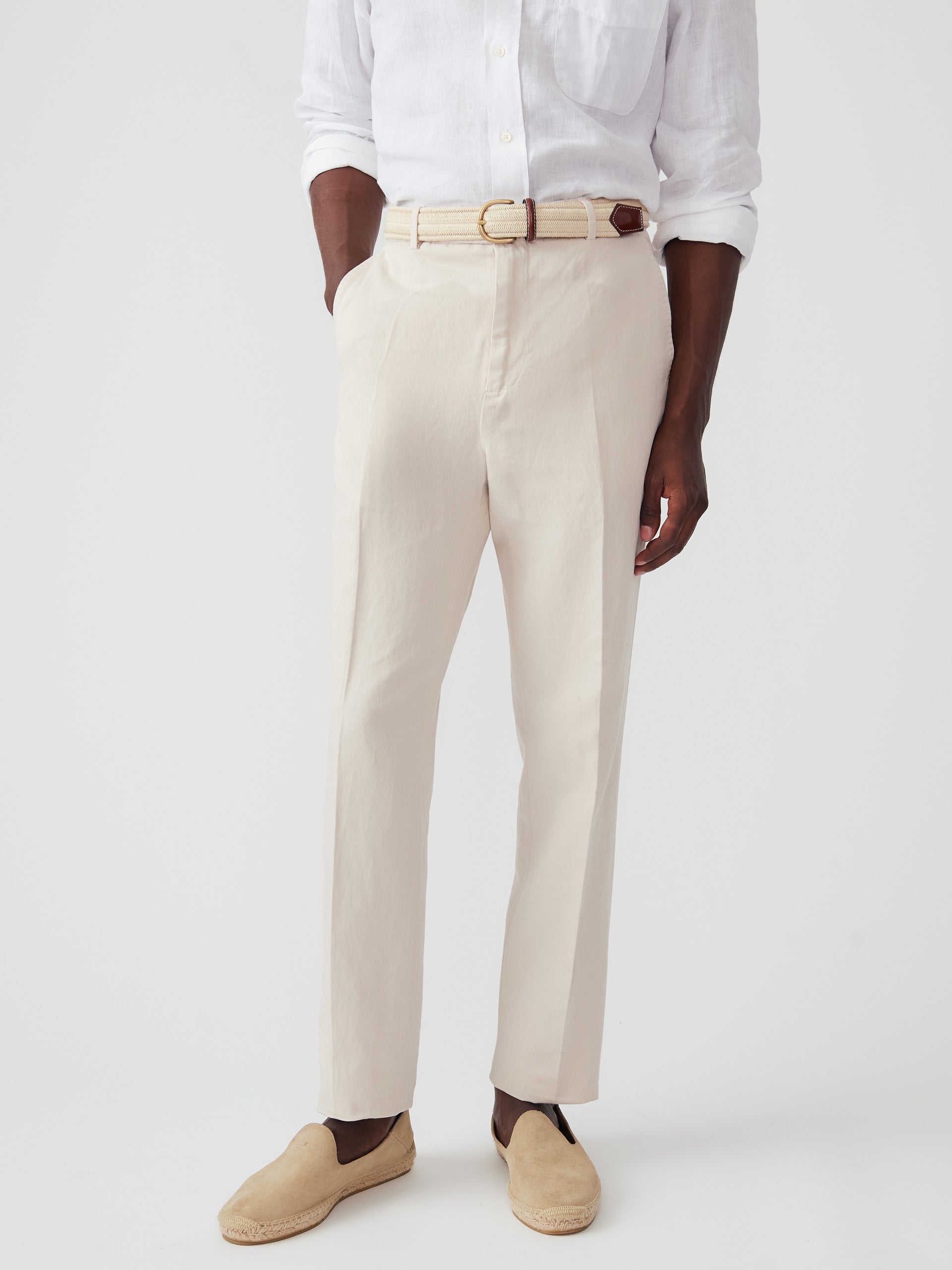 J.McLaughlin Oxford pants in stone made with cotton/linen. 