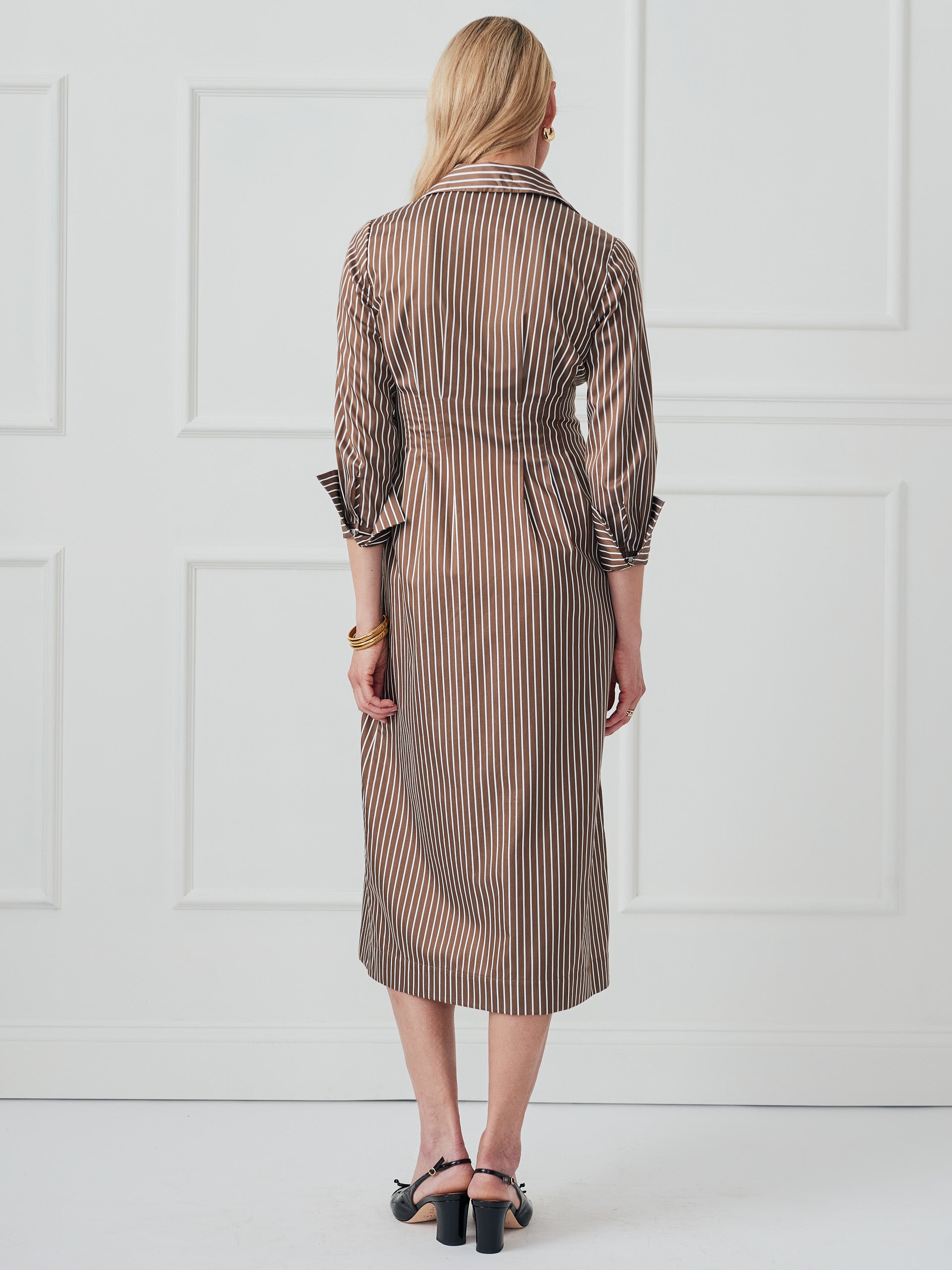 J.McLaughlin White dress in brown/white made with cotton. 